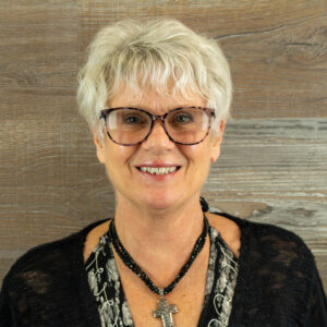 Headshot of Lynn Parent, Voice teacher at Planet e Studios